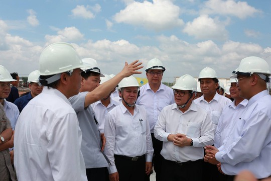 Bộ trưởng Nguyễn Xuân Cường đến thăm chuỗi sản xuất thịt gà xuất khẩu của C.P. Việt Nam tại Bình Phước - Ảnh 3.