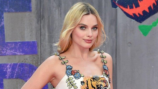 Có gì ở biệt thự sang trọng của quả bom sex Margot Robbie - Ảnh 1.