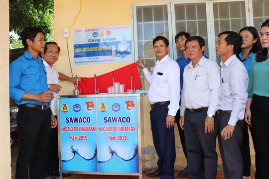 Sawaco trao trụ nước uống tại vòi cho các xã vùng biên giới huyện Trảng Bàng, tỉnh Tây Ninh - Ảnh 2.