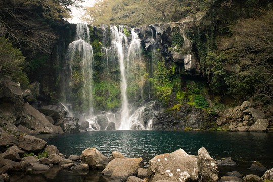 Thăm đảo Jeju, đừng quên chinh phục núi Hallasan hùng vĩ - Ảnh 3.