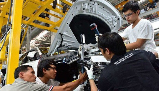 Xe Việt chất lượng kém xe ngoại, nhập siêu ôtô sẽ đạt kỷ lục 3,4 tỉ USD - Ảnh 1.