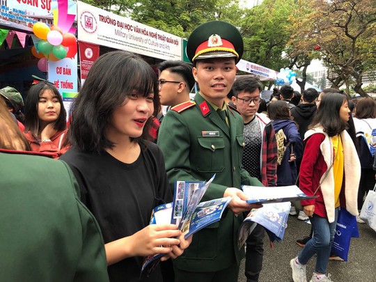 Điểm chuẩn các trường quân đội tăng từ 1-3 điểm - Ảnh 1.