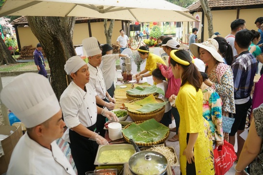 Nam Ngư mang sắc xuân 3 miền vào Lễ hội Tết Việt - Ảnh 5.