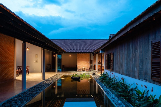 Ngôi nhà với kiến trúc truyền thống nông thôn Nam Bộ - Ảnh 13.