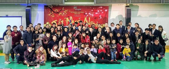 Du học sinh Việt: nơi âm thầm, nơi đón tết hoành tráng - Ảnh 1.