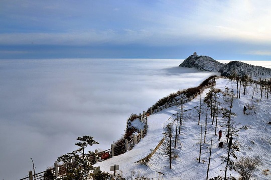 Tiên cảnh đậm chất kiếm hiệp trên núi Nga Mi mùa đông - Ảnh 8.