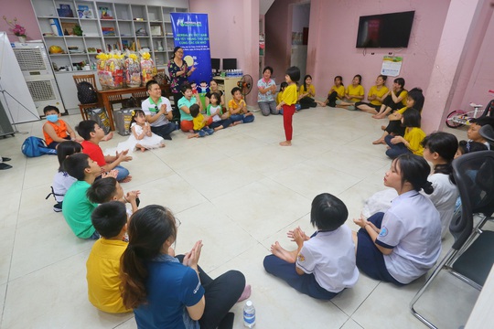 Herbalife Việt Nam tổ chức ngày hội Trung thu cho các em nhỏ có hoàn cảnh khó khăn - Ảnh 1. Herbalife Việt Nam tổ chức ngày hội Trung thu cho các em nhỏ có hoàn cảnh khó khăn - Ảnh 1.