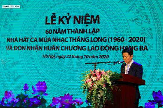 Nhà hát Ca múa nhạc Thăng Long đón nhận Huân chương Lao động hạng ba - Ảnh 2.