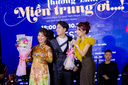 MC Thanh Bạch và Thi Thảo gây xúc động trong đêm nhạc “Thương lắm miền Trung ơi” - Ảnh 2.