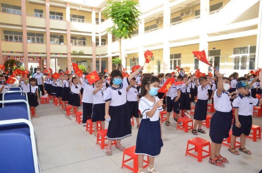 TP HCM: Giáo viên không nhắn tin nhận xét về kết quả học tập học sinh lớp 1 - Ảnh 2.