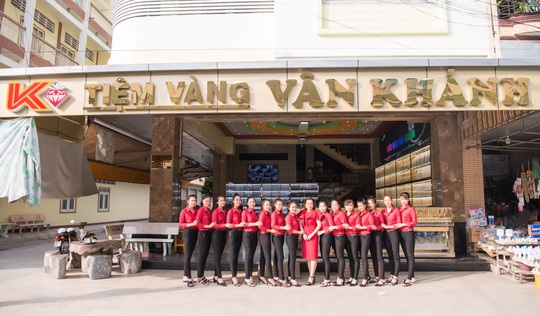 Tiệm vàng Vân Khánh, chất lượng, uy tín là tiêu chí  hàng đầu trong kinh doanh - Ảnh 2.