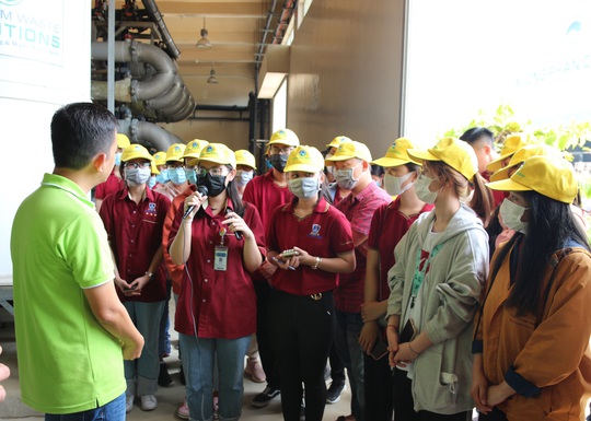 Sinh viên Đại học Nguyễn Tất Thành tham quan và tìm hiểu quy trình vận hành, xử lý chất thải của VWS - Ảnh 3.