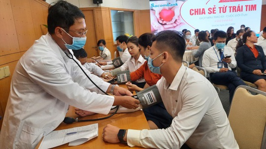 Sacombank chia sẻ trái tim - giọt máu cho đi nhiều cuộc đời ở lại - Ảnh 1.