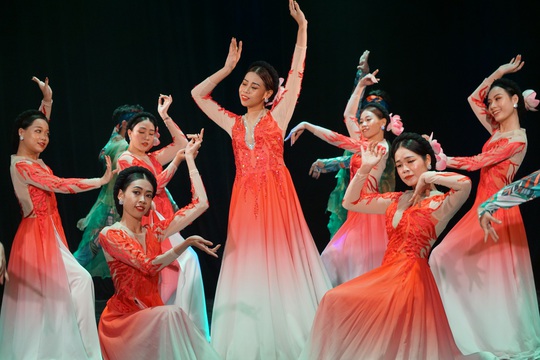 Hàng trăm nghệ sĩ múa tranh tài tại Liên hoan nghệ thuật múa lần 6 - 2020 - Ảnh 6.