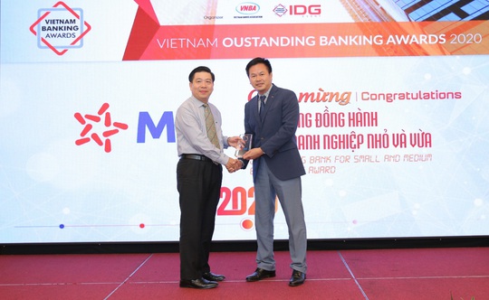 MB được vinh danh Ngân hàng tiêu biểu về tín dụng xanh và Ngân hàng đồng hành cùng doanh nghiệp SME - Ảnh 1.
