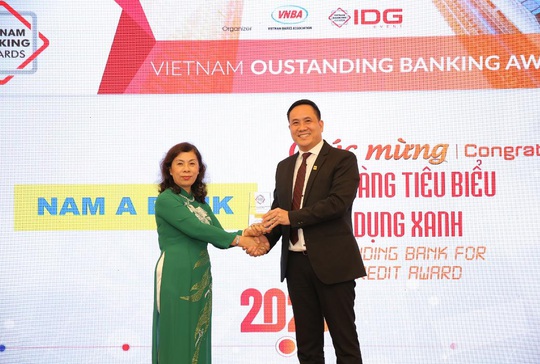 Nam A Bank tiếp tục nhận Giải thưởng “Ngân hàng tiêu biểu về Tín dụng xanh” năm 2020 - Ảnh 1.