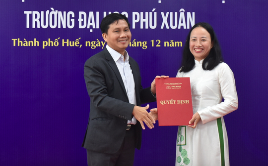 TS Hồ Thị Hạnh Tiên chính thức làm Hiệu trưởng Trường ĐH Phú Xuân - Ảnh 3.