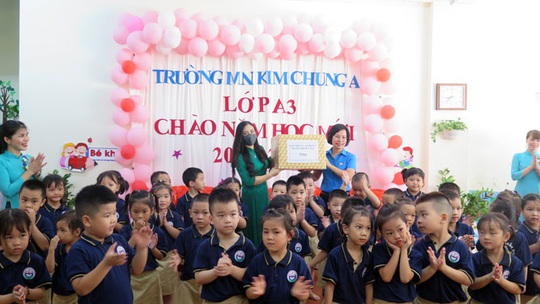 Hà Nội: Nâng mức hỗ trợ con công nhân trong KCN - Ảnh 1.