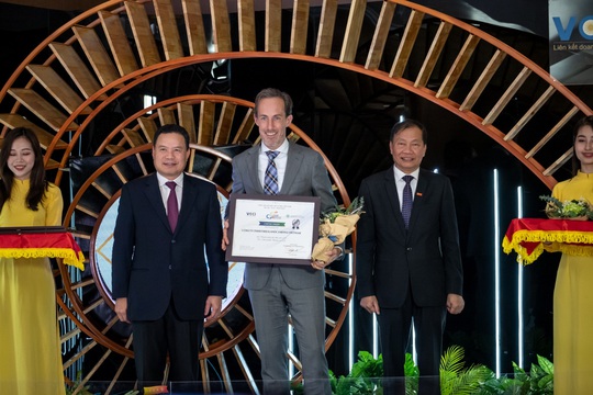 FrieslandCampina Việt Nam: Hành trình 25 năm kiên định với kim chỉ nam phát triển bền vững - Ảnh 1.