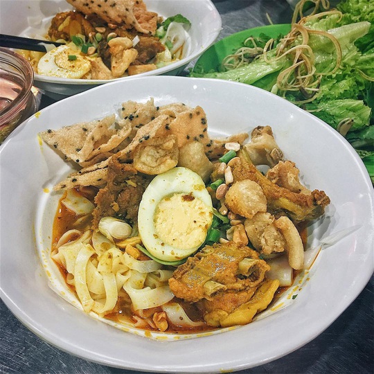 Những khu ẩm thực nổi tiếng hút khách ở Đà Nẵng - Ảnh 13.
