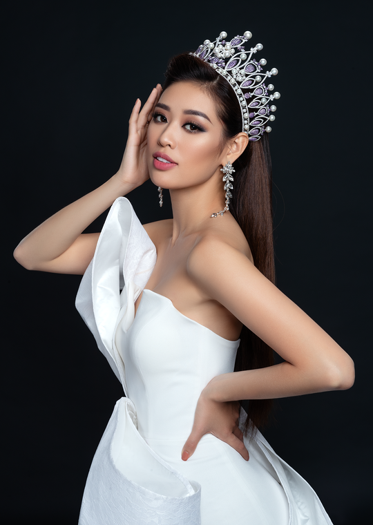 Hoa hậu Hoàn vũ Khánh Vân công bố bộ ảnh beauty - Ảnh 7.