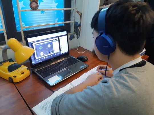 Bộ GD-ĐT công nhận kết quả dạy học từ xa, trực tuyến - Ảnh 1.