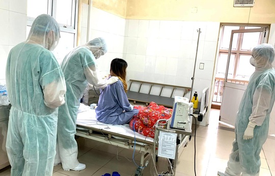 Việt Nam lên kế hoạch cung ứng thuốc cho 10.000 người mắc Covid-19 - Ảnh 2.