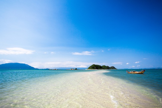 10 vùng biển đẹp nhất Việt Nam. - Ảnh 18.