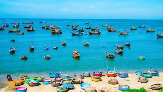 10 vùng biển đẹp nhất Việt Nam. - Ảnh 24.