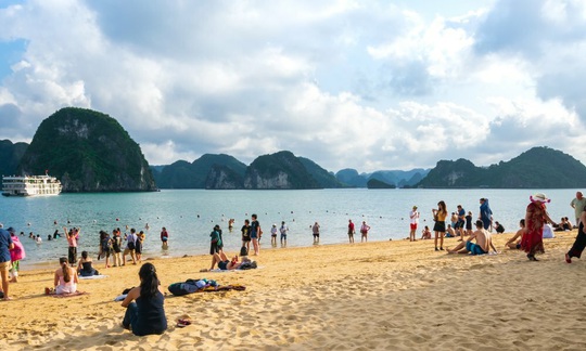 10 vùng biển đẹp nhất Việt Nam. - Ảnh 6.