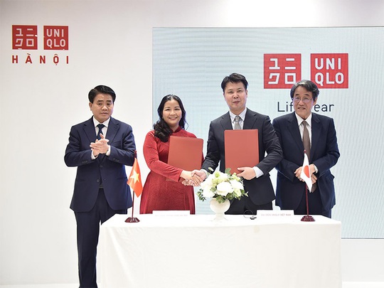 Uniqlo chính thức khai trương cửa hàng tại Hà Nội - Ảnh 1.