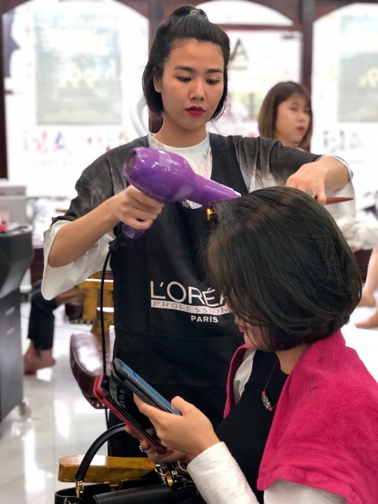 Trải nghiệm làm đẹp an toàn cùng L’Oréal Professionnel Paris - Ảnh 1.