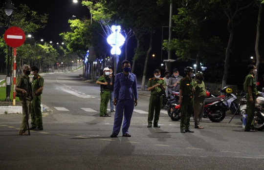Đà Nẵng: Truy đuổi nhóm đua xe, hai chiến sĩ cảnh sát hy sinh - Ảnh 2.