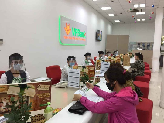 VPBank giảm lãi suất đến 2% cho doanh nghiệp gặp khó khăn mùa dịch - Ảnh 1.