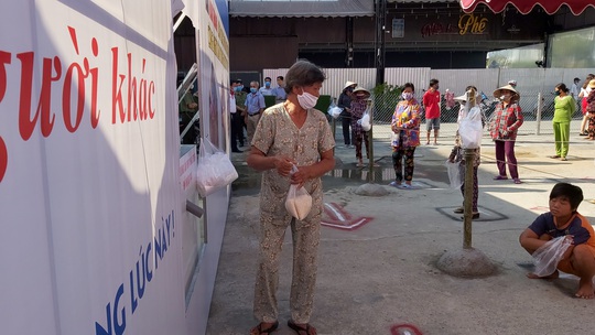 “ATM gạo” giúp mát lòng người nghèo vùng hạn mặn ở Cà Mau, Bạc Liêu và Kiên Giang - Ảnh 31.