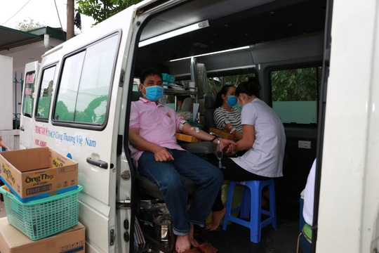 C.P. Việt Nam chung tay đẩy lùi dịch Covid-19 - Ảnh 1.