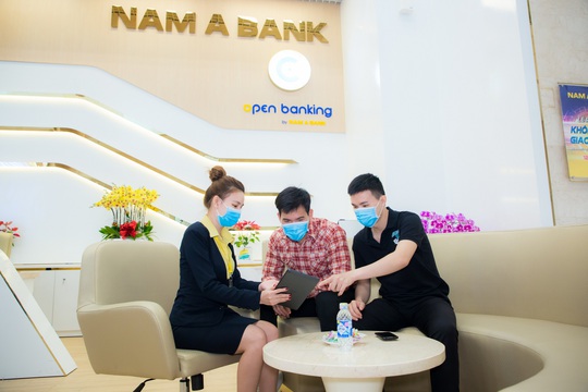 Nhiều ưu đãi hấp dẫn khi giao dịch trực tuyến từ Nam A Bank - Ảnh 2.