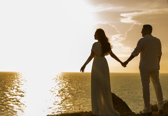 Đức Thịnh - Thanh Thúy tình tứ kỷ niệm 12 năm ngày cưới: Tình yêu là điều duy nhất gắn kết chúng tôi - Ảnh 7.