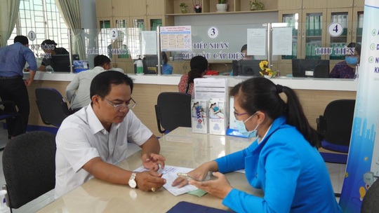 Chương trình giao lưu trực tuyến “Người dân miền Nam sử dụng điện được thuận lợi khi giao dịch điện tử” - Ảnh 1.