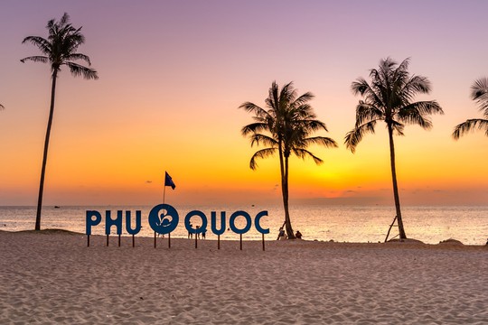 Check-in “sang chảnh” tại các khu nghỉ dưỡng nổi tiếng ở Phú Quốc - Ảnh 2.