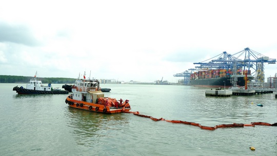KVT diễn tập tình huống an ninh cảng biển và ứng phó sự cố tràn dầu 2020 - Ảnh 3.