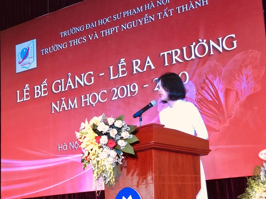 Lễ bế giảng ngập tràn hạnh phúc ở ngôi trường kết thúc năm học sớm nhất cả nước - Ảnh 5.