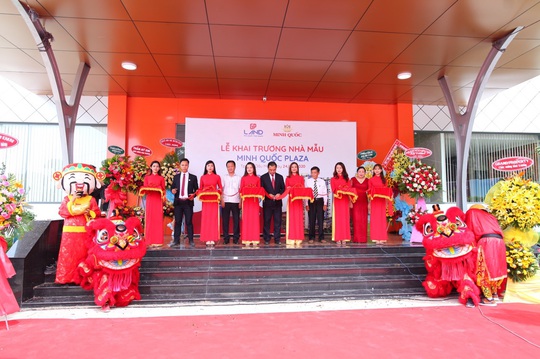 Khai trương nhà mẫu Minh Quốc Plaza - Ảnh 1.