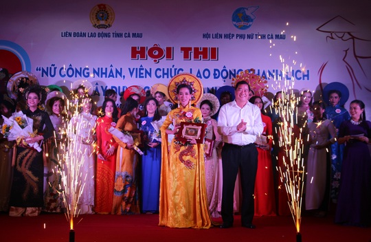 Phạm Ngọc Cầm đăng quang nữ công nhân, viên chức thanh lịch  - Ảnh 13.