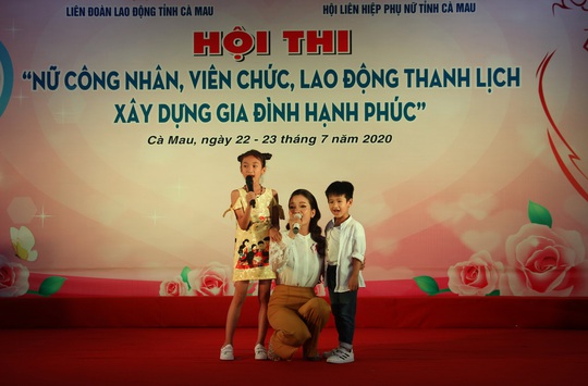 Phạm Ngọc Cầm đăng quang nữ công nhân, viên chức thanh lịch  - Ảnh 3.