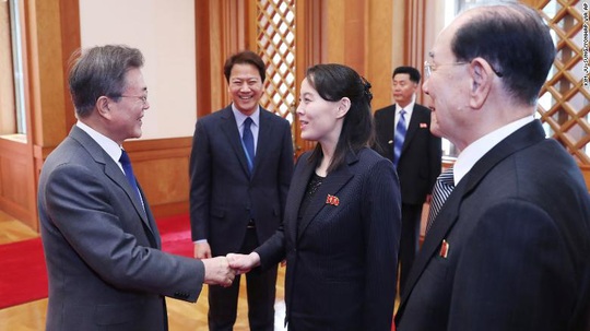Quyền lực đáng gờm trong tay em gái ông Kim Jong-un - Ảnh 1.