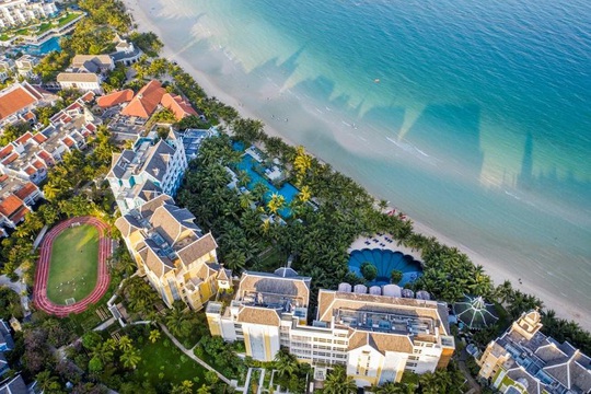 Có gì tại 2 loại phòng đẹp nhất khu nghỉ dưỡng JW Marriott Phu Quoc Emerald Bay? - Ảnh 1.