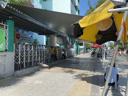 Bệnh viện Hoàn Mỹ Đà Nẵng tạm ngưng tiếp nhận bệnh nhân vì có ca nghi nhiễm Covid-19 - Ảnh 1.