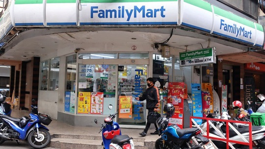 Rút khỏi Thái Lan, FamilyMart đang mất dần vị thế tại châu Á? - Ảnh 1.