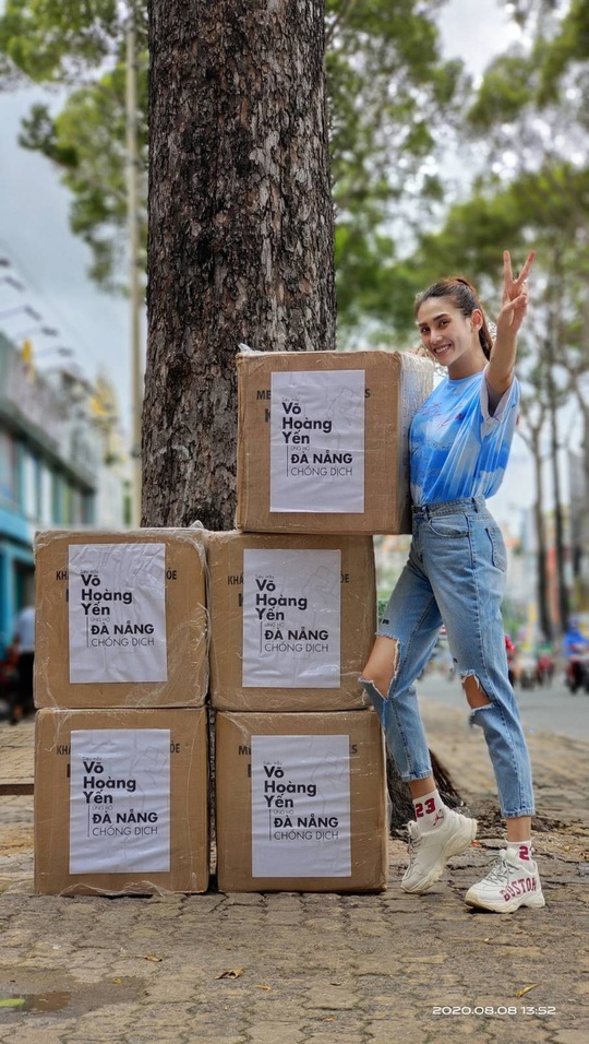 Sao Việt chung tay hướng về Đà Nẵng, Hoài Linh làm thơ - Ảnh 2.